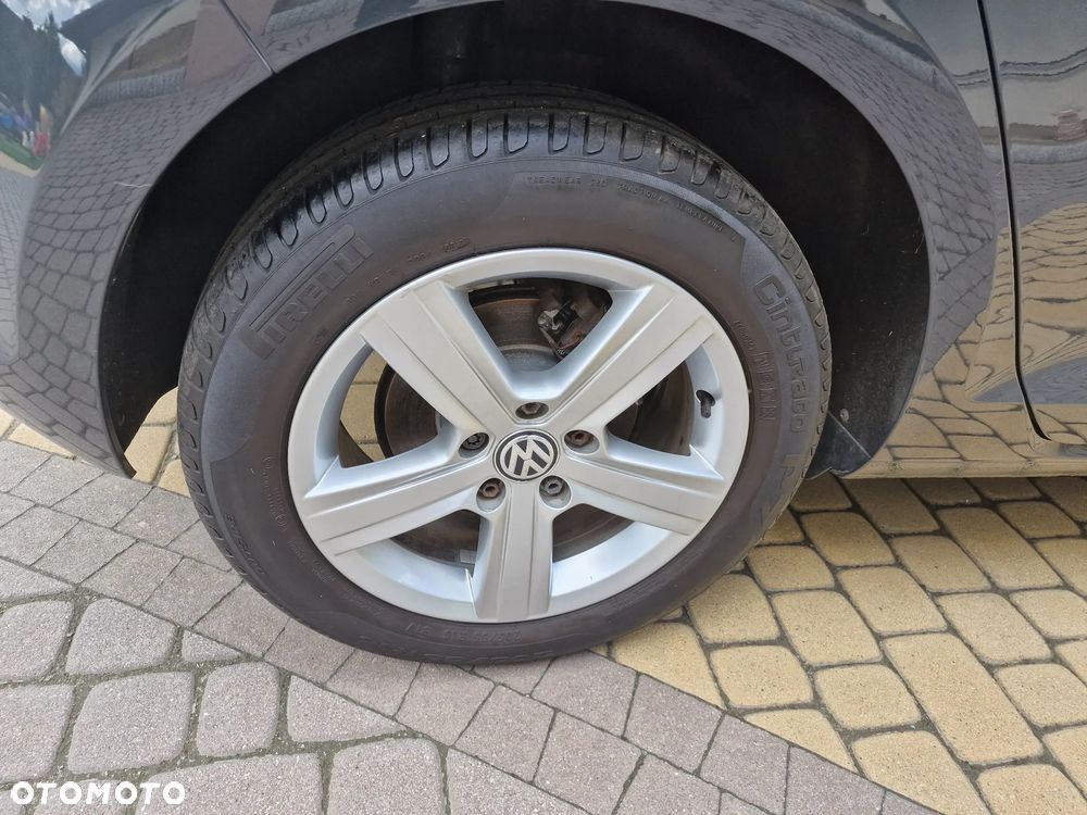 Volkswagen Golf - 10