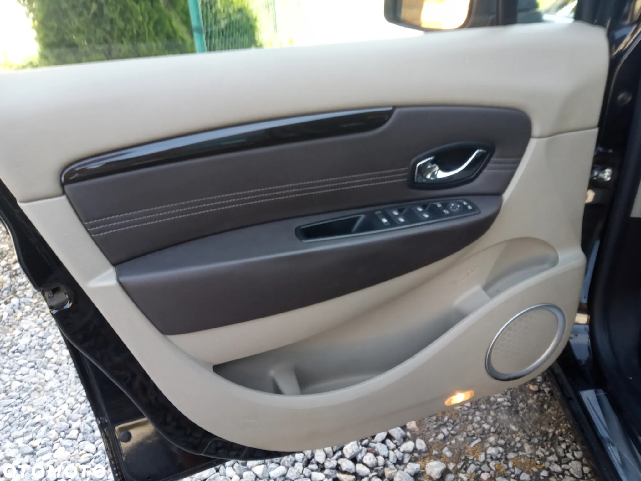 Renault Scenic 2.0 dCi Privilege - 13
