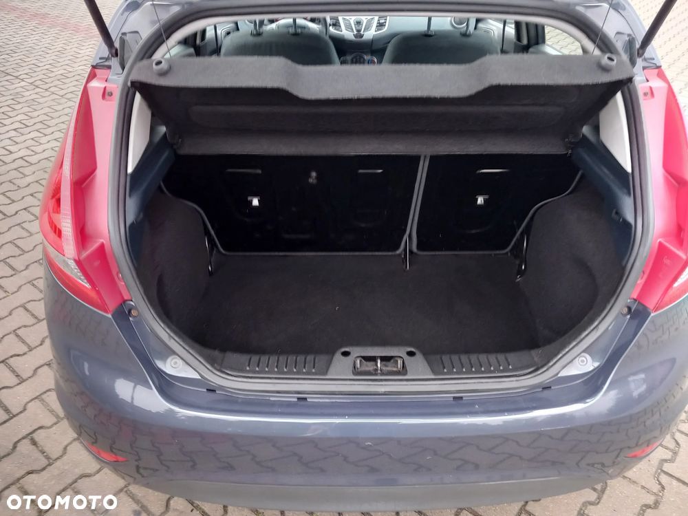 Ford Fiesta 1.25 Champions Edition - 27