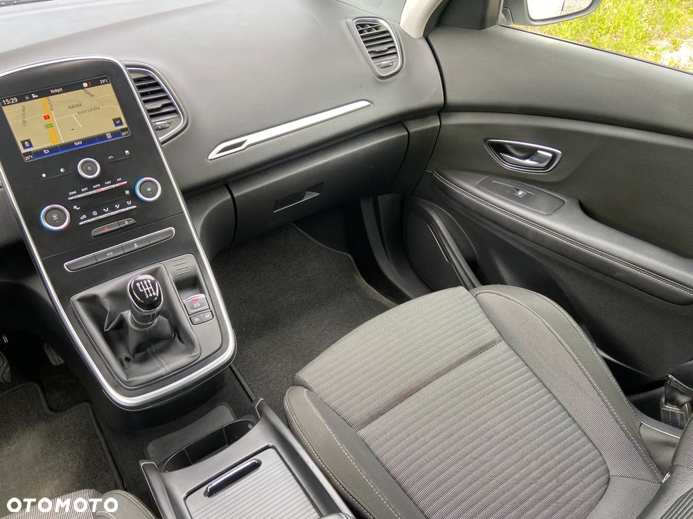 Renault Scenic - 24