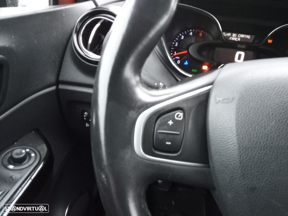 Renault Captur 1.5 dCi Exclusive - 17