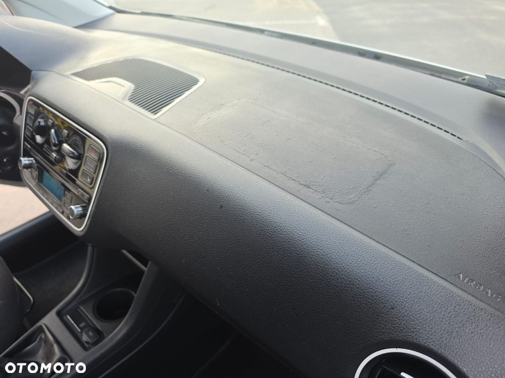Volkswagen up! - 15