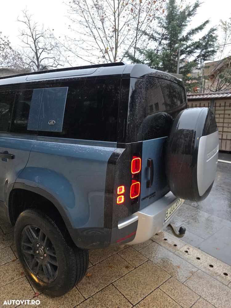 Land Rover Defender - 16