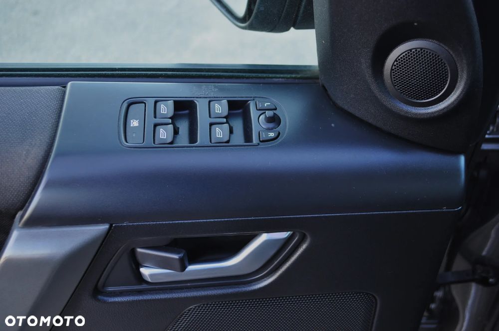 Land Rover Freelander II 2.2TD E - 24