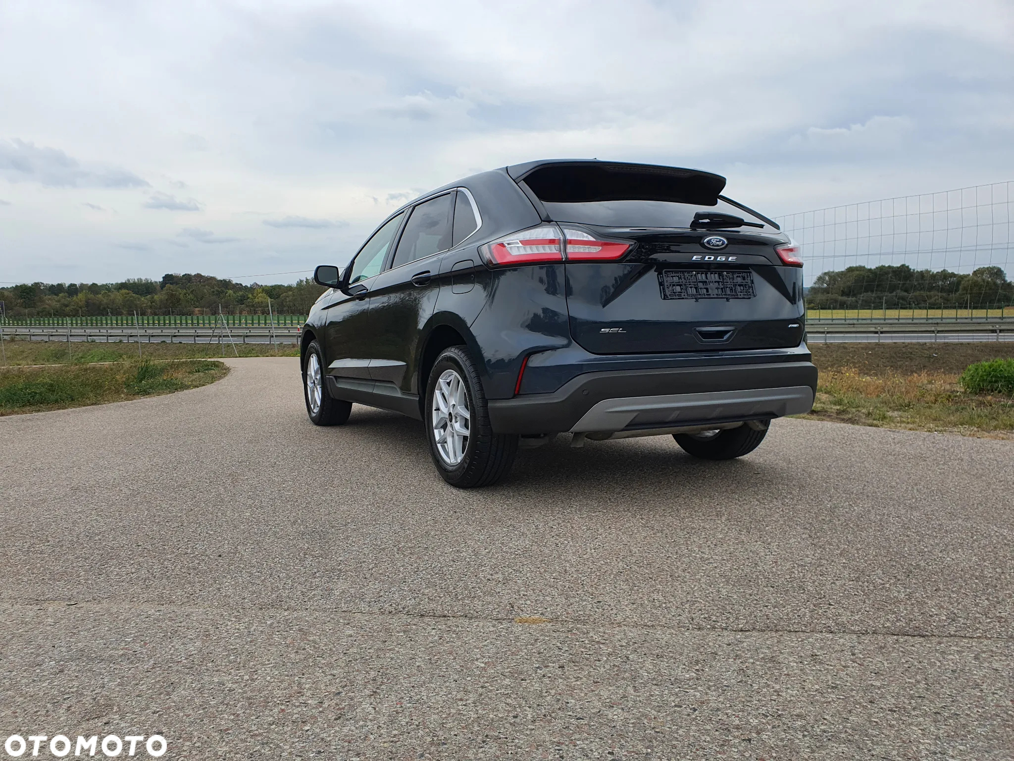 Ford Edge - 13