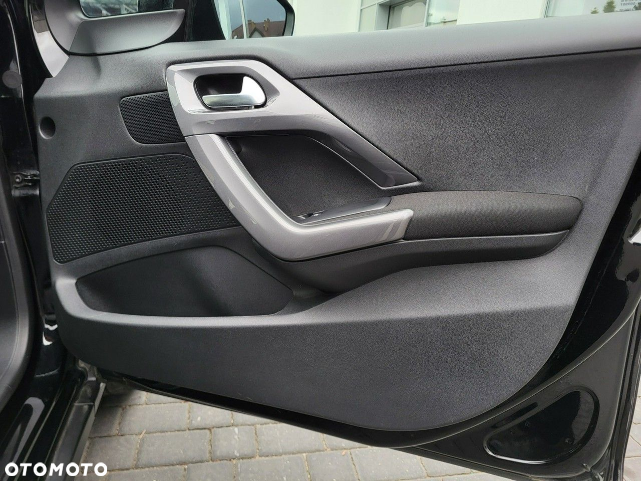 Peugeot 2008 - 19