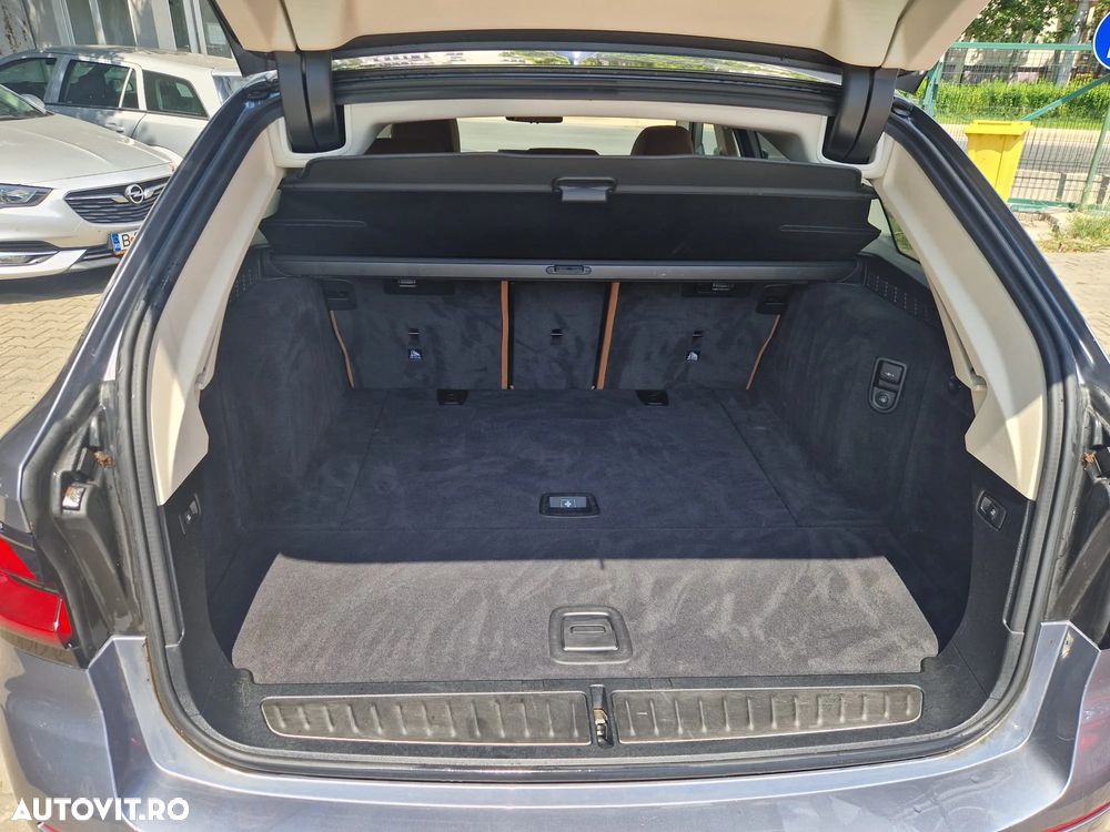 BMW Seria 5 520d AT MHEV - 26