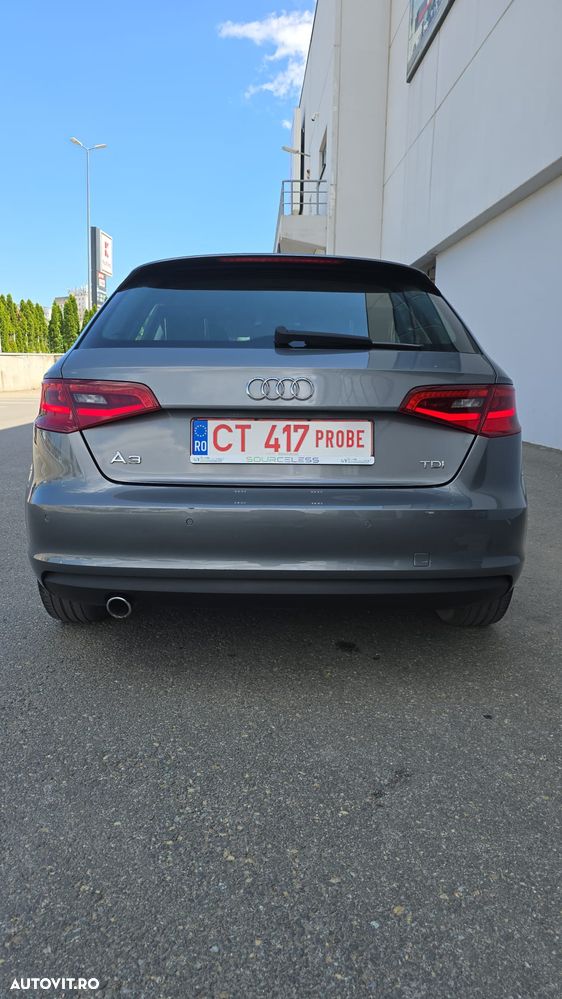 Audi A3 Sportback 1.6 TDI S tronic Ambiente - 10