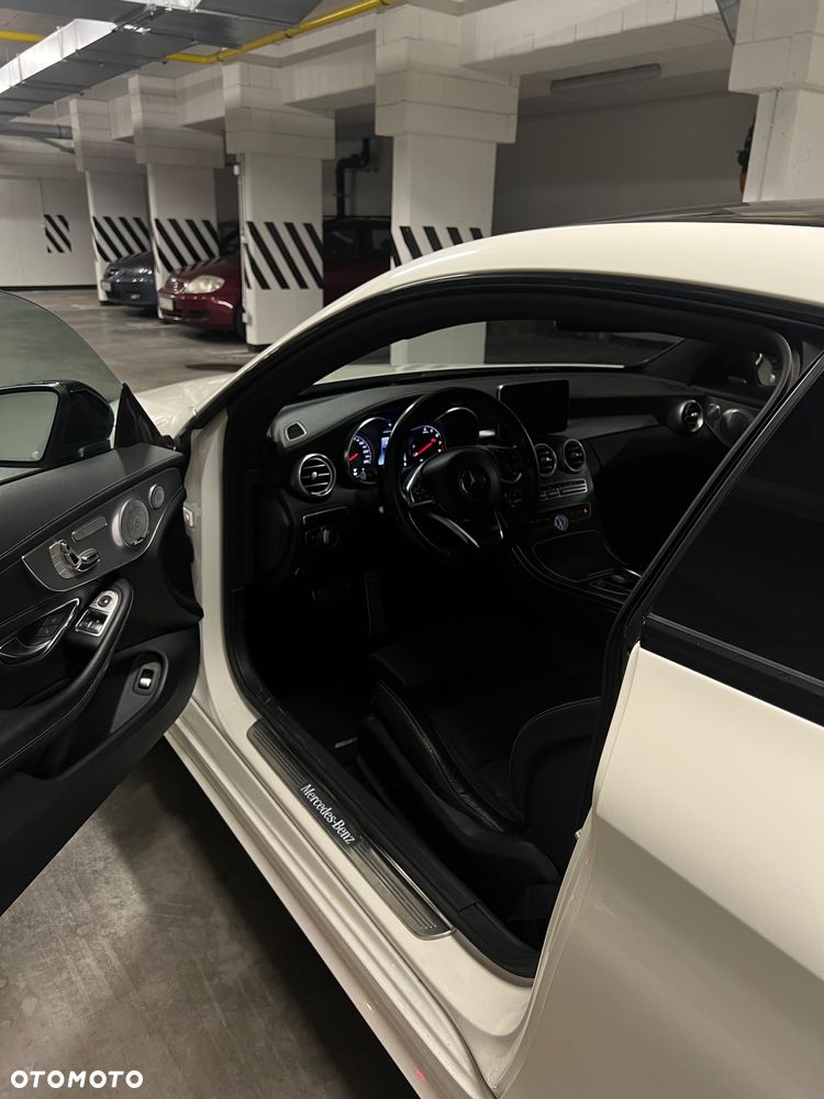 Mercedes-Benz Klasa C 300 7G-TRONIC - 7