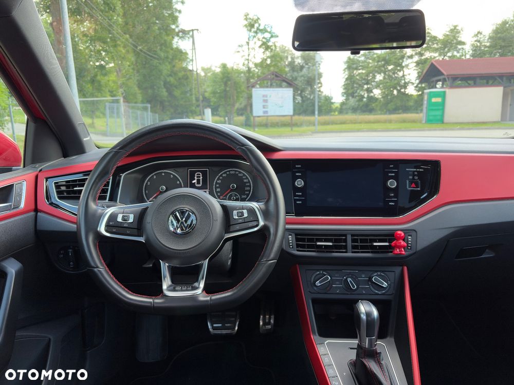 Volkswagen Polo - 18