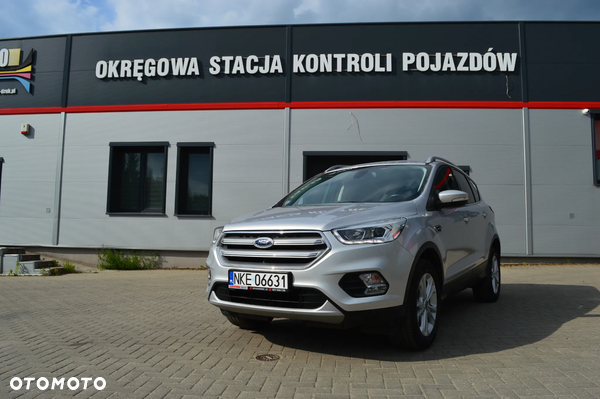 Ford Kuga 1.5 EcoBoost 2x4 Titanium