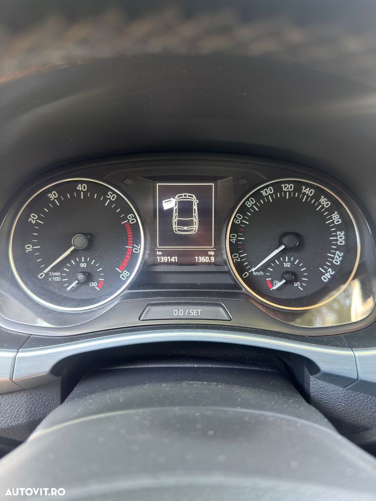 Skoda Fabia 1.0 MPI Ambition - 11