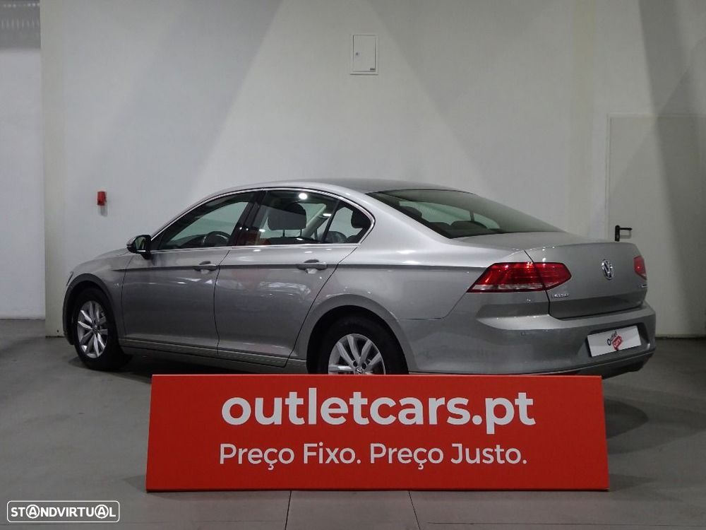 VW Passat 1.6 TDI Confortline - 3