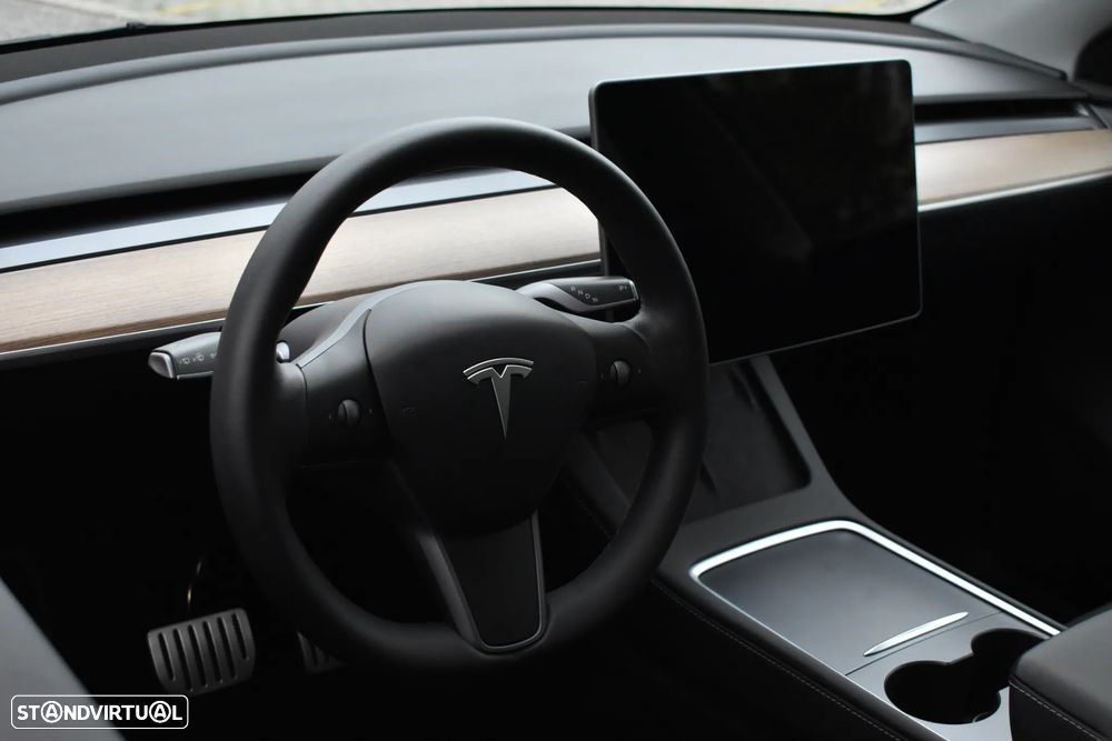 Tesla Model Y Performance Tração Integral - 24