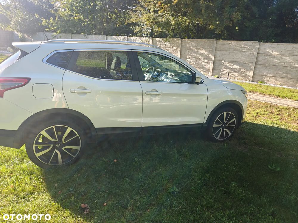 Nissan Qashqai 1.6 DCi 4x4 Tekna EU6 - 7