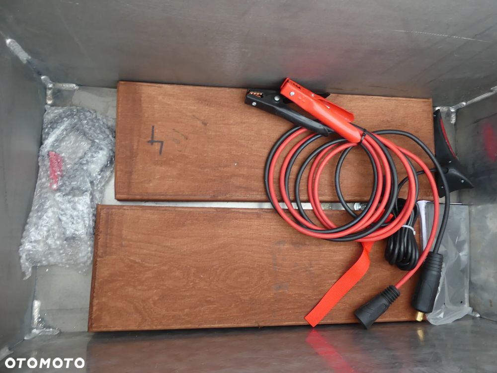 Janmil NISKOPODWOZIOWA / FABRYCZNIE NOWA / ZAGŁĘBIANA  / - 32