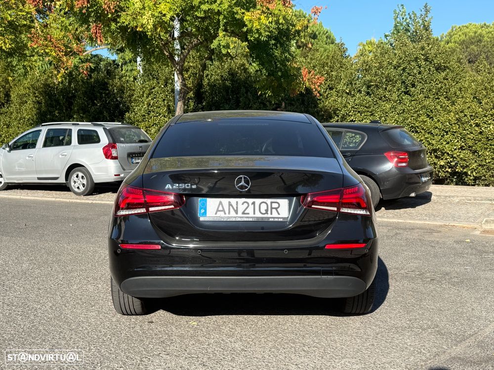 Mercedes-Benz A 250 Limousine e Style Plus - 4