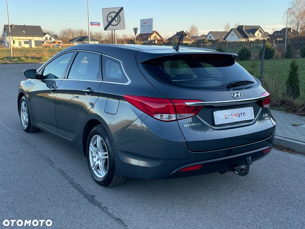 Hyundai i40 1.7 CRDi Comfort + - 38