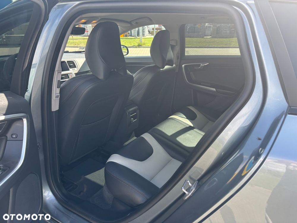 Volvo V60 Cross Country D3 Drive-E Kinetic - 12