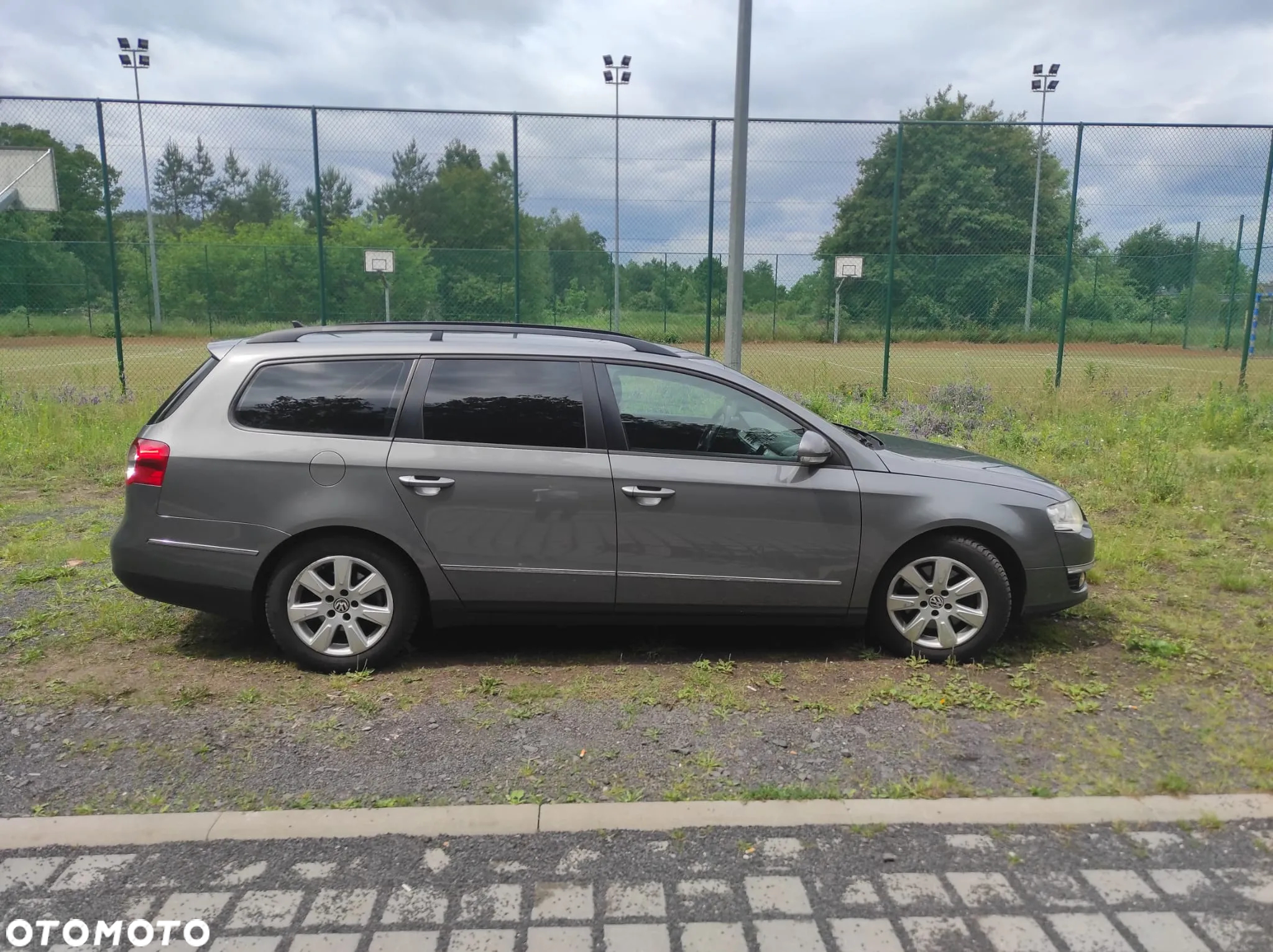 Volkswagen Passat 2.0 TDI Comfortline - 9