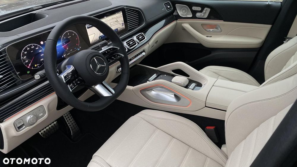 Mercedes-Benz GLS - 9