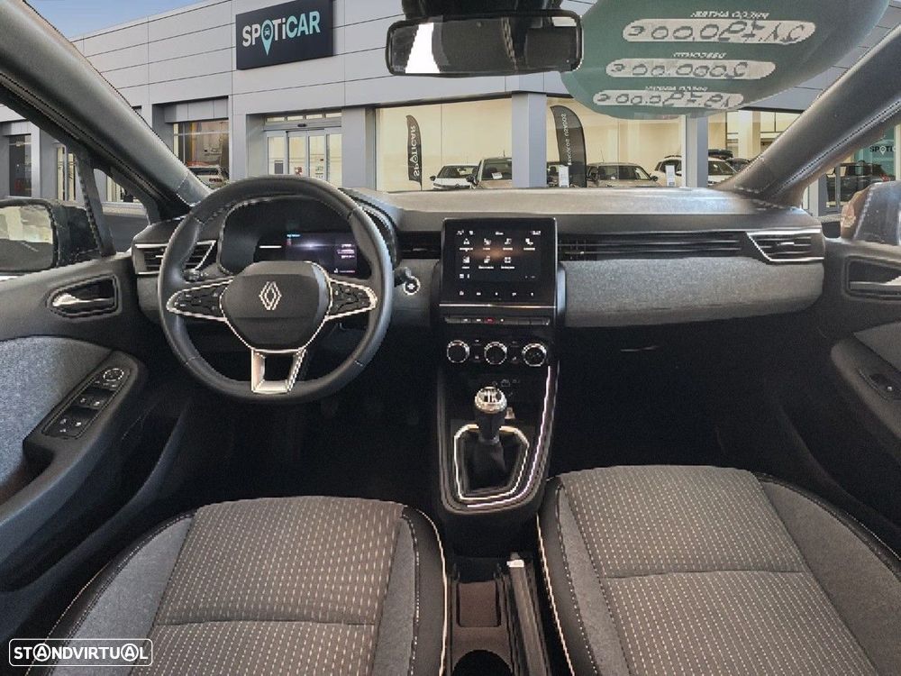 Renault Clio 1.0 TCe Techno — fotografia 8