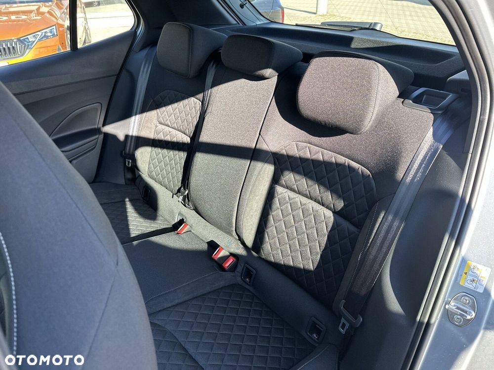 Skoda Fabia 1.0 TSI Drive DSG - 25