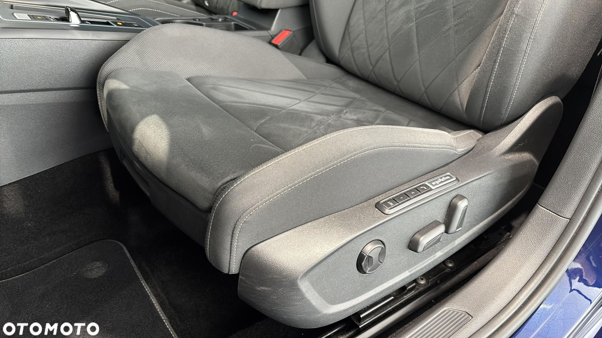 Volkswagen Golf VIII 2.0 TDI Style DSG - 12