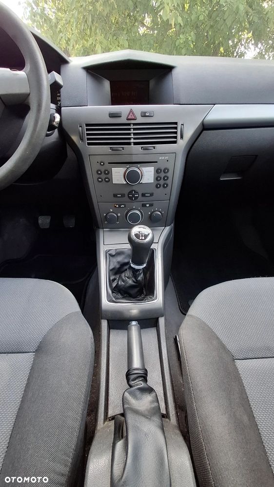 Opel Astra 1.6 Enjoy - 25