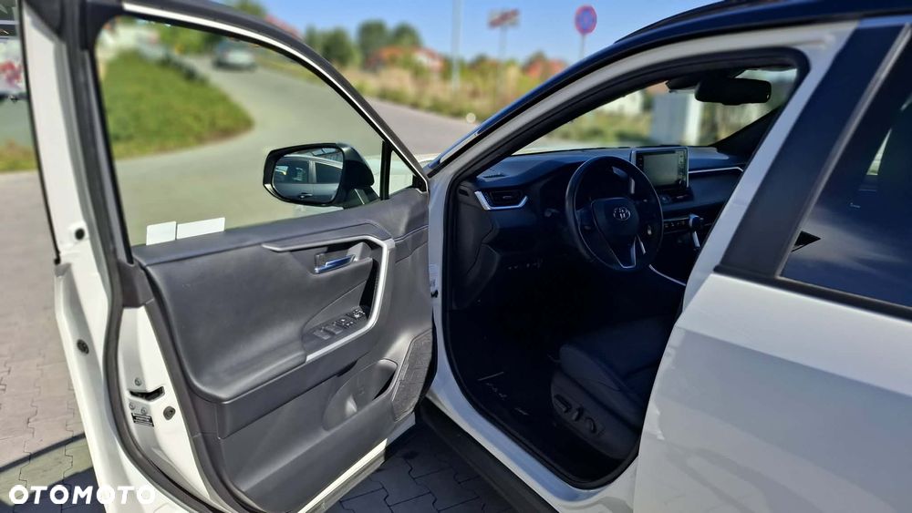 Toyota RAV4 - 2