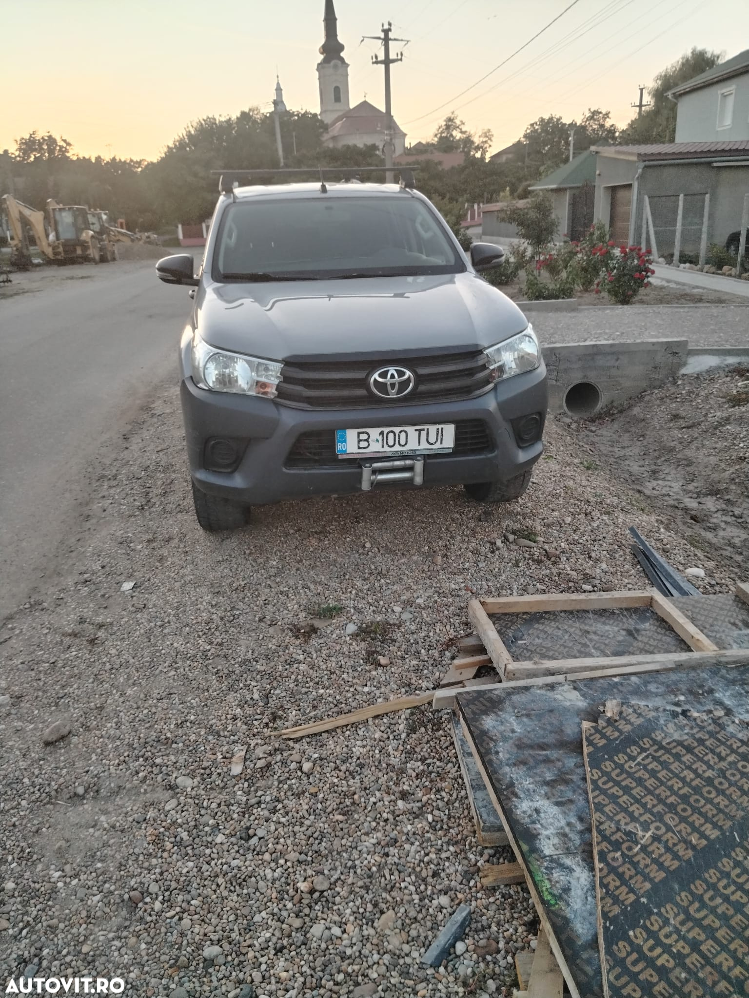 Toyota Hilux - 18