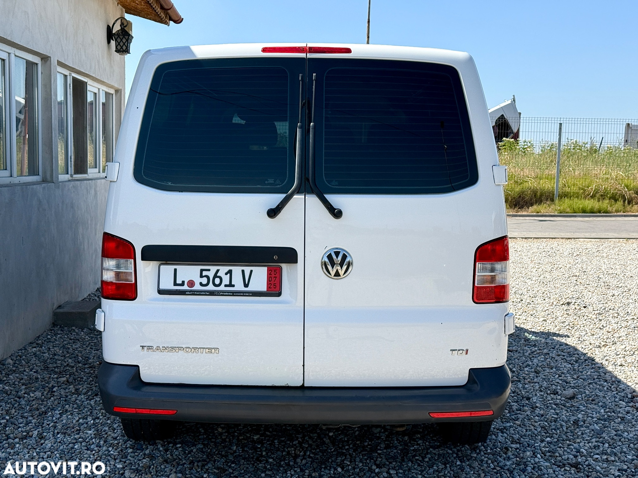 Volkswagen Transporter - 5