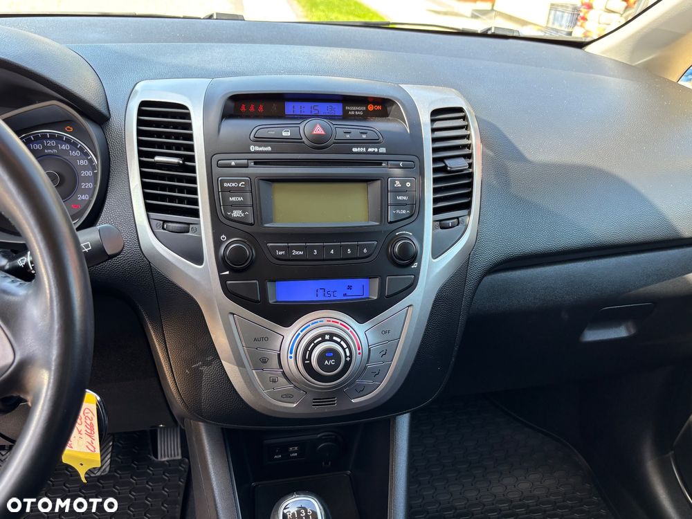 Hyundai ix20 1.4 blue - 17