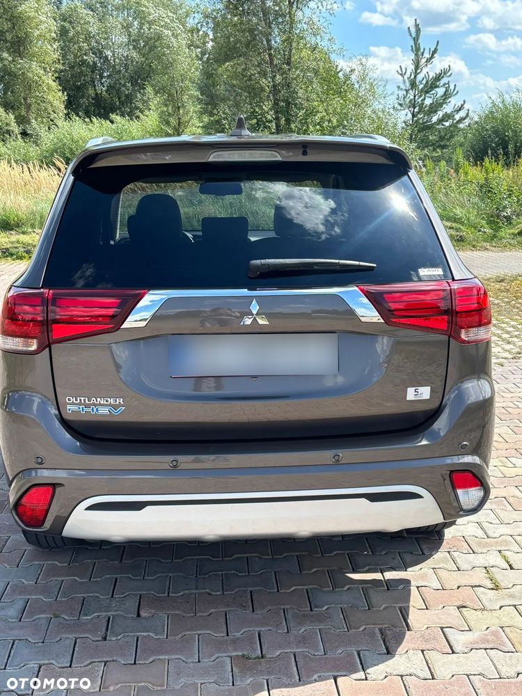 Mitsubishi Outlander Intense + - 3