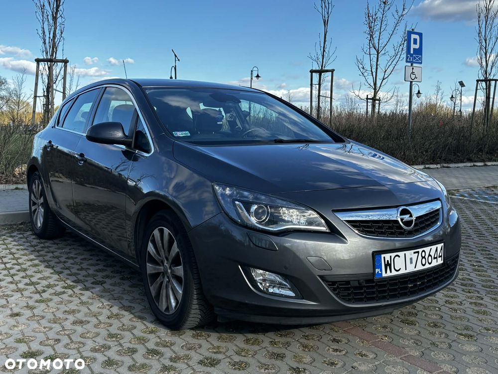 Opel Astra 1.4 T Enjoy S&S - 1