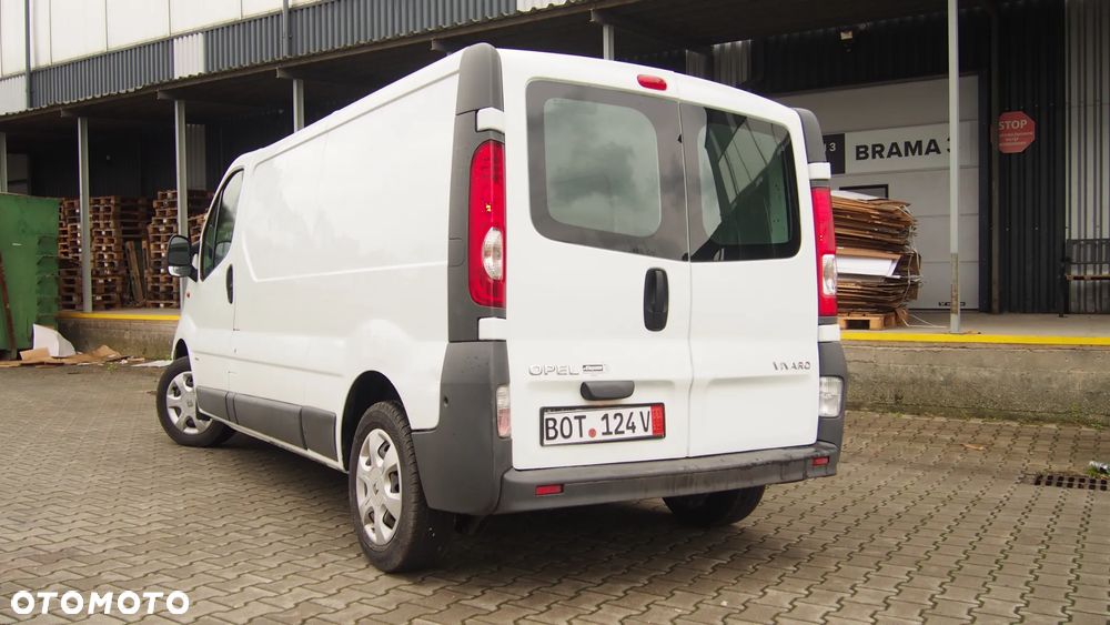 Opel Vivaro - 2