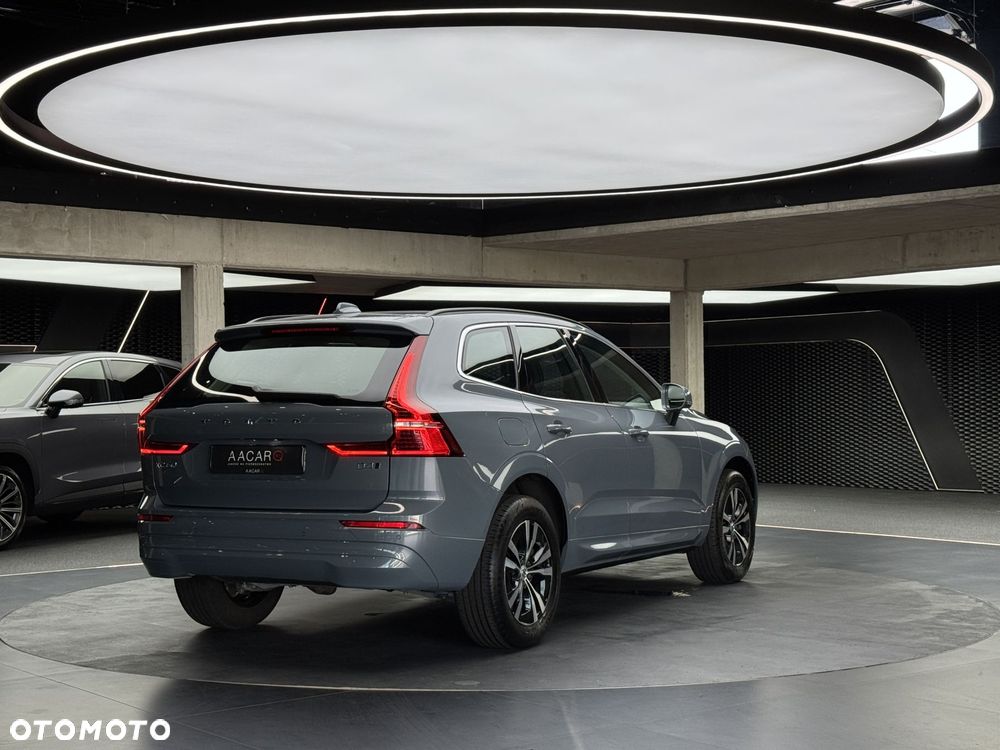 Volvo XC 60 B4 D AWD Momentum Pro - 6