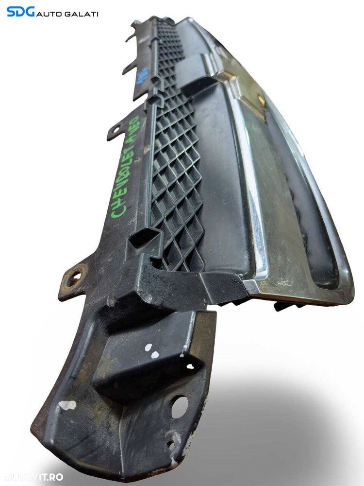 Grila cu Sigla Emblema Centrala Radiator de pe Bara Spoiler Fata Chevrolet Aveo 2003 - 2011 Cod 96648621 [L9017] - 3