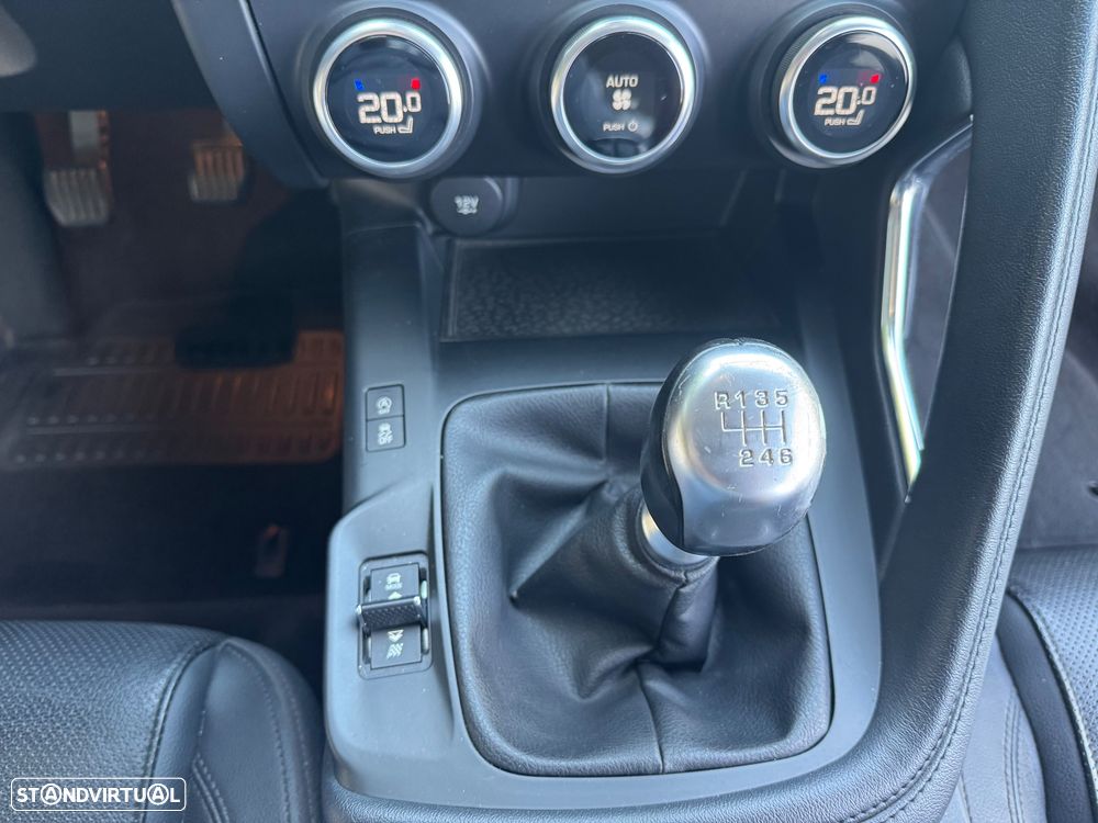 Jaguar E-Pace 2.0 i4D S - 19