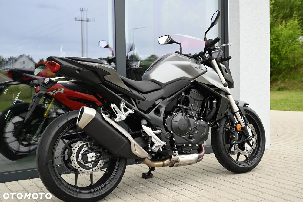 Honda Hornet - 40