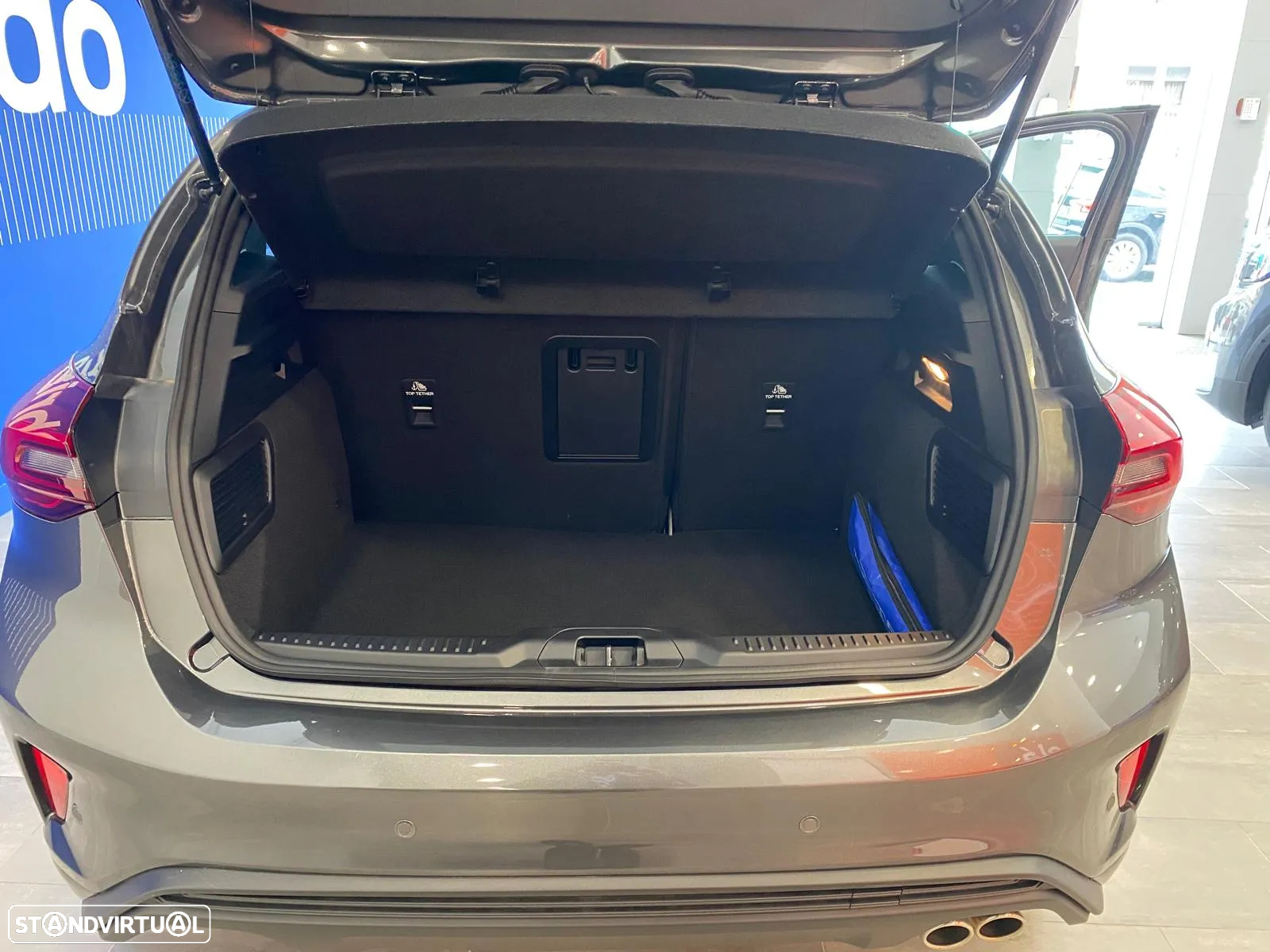 Ford Focus 1.0 EcoBoost MHEV ST-Line X - 10