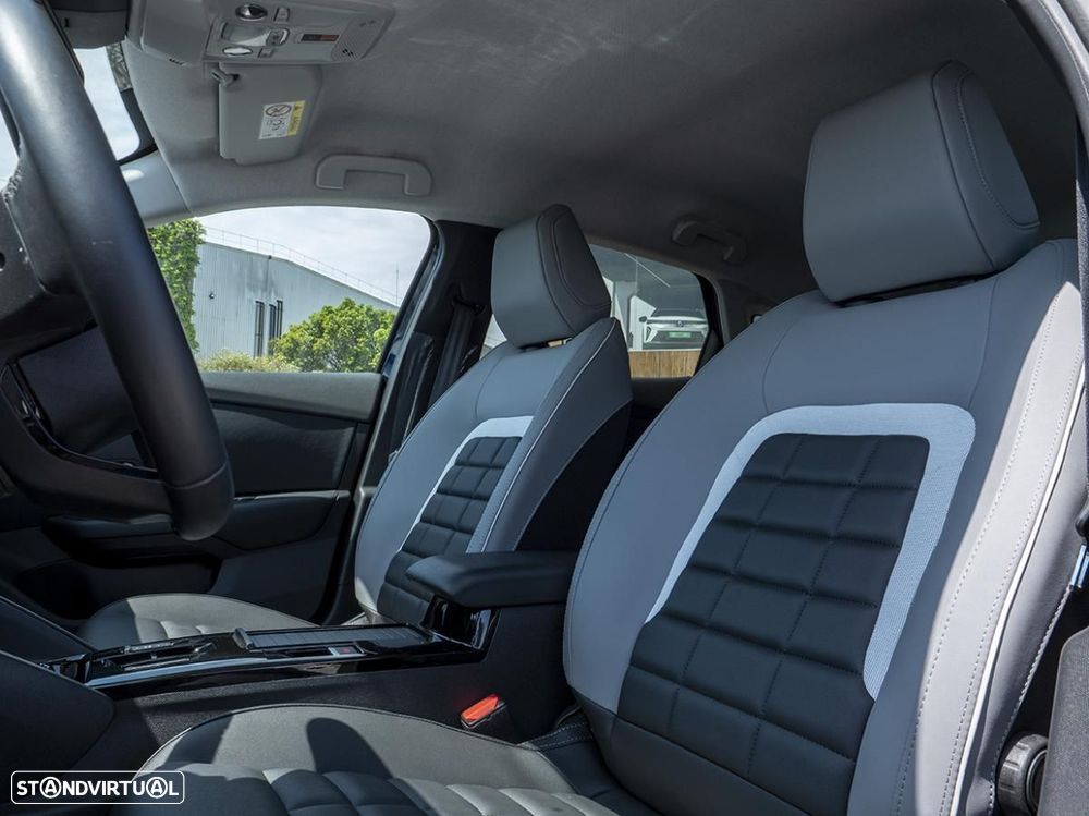 Citroën e-C4 156 MAX - 18