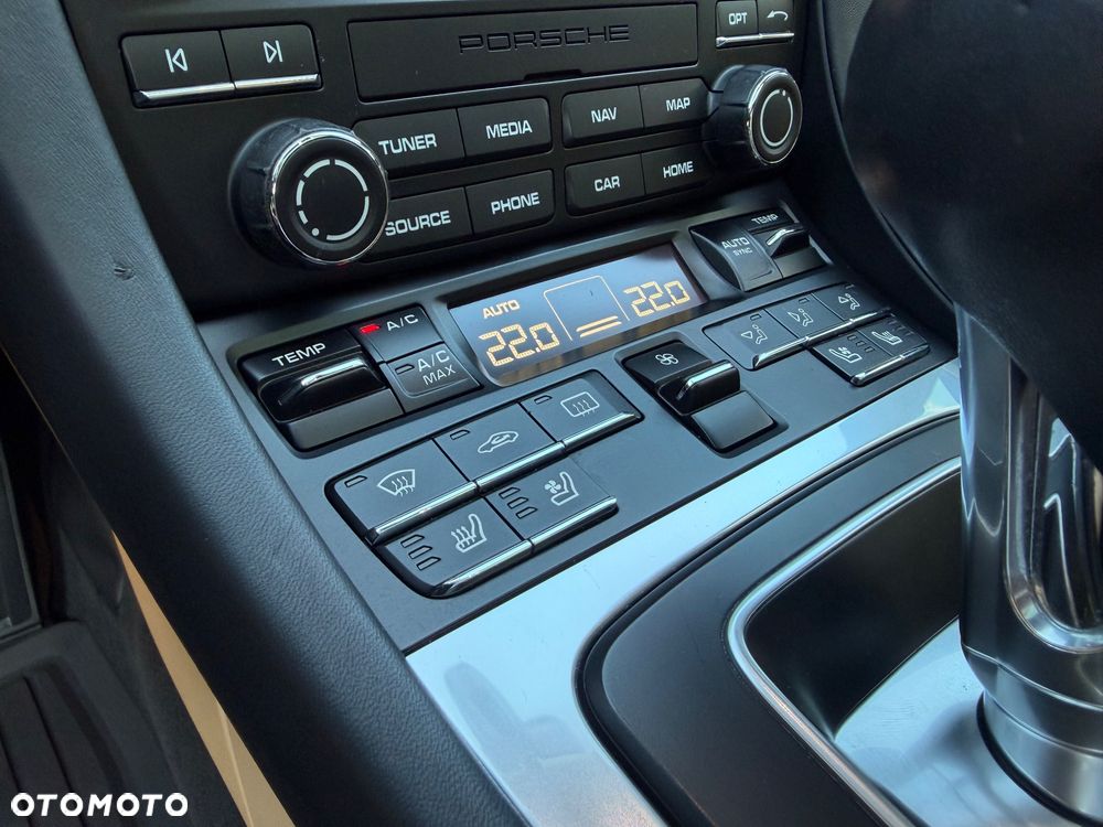 Porsche 911 Carrera 4S PDK - 8