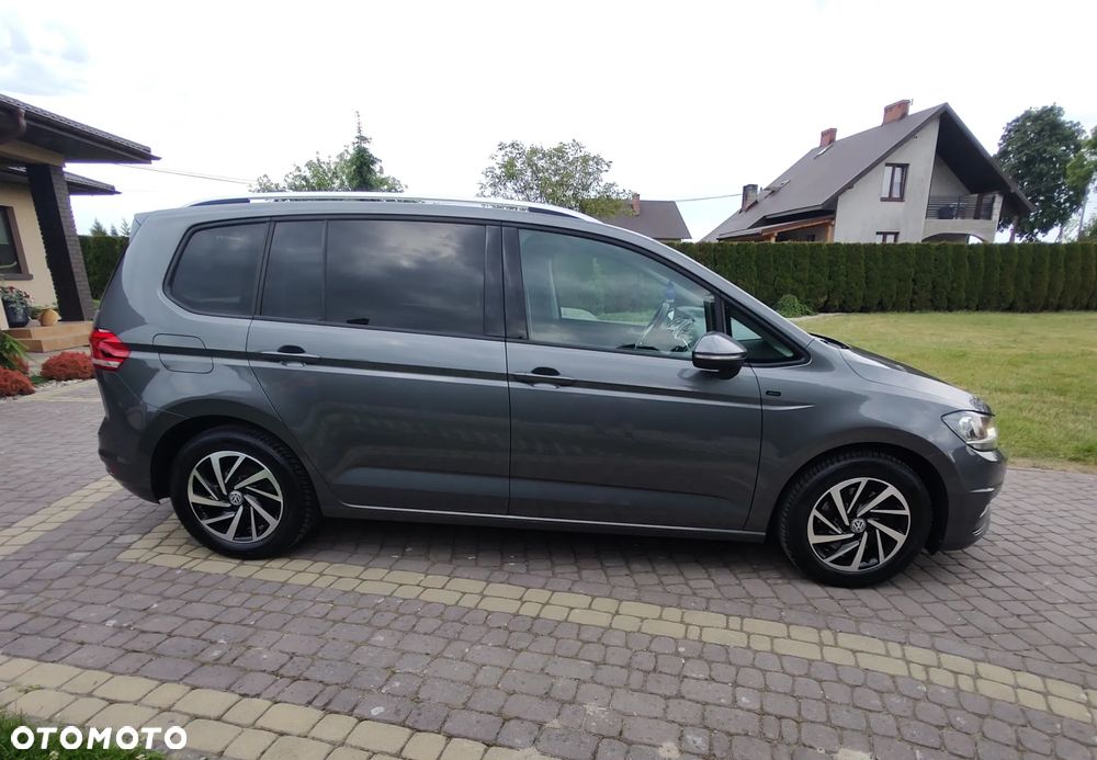 Volkswagen Touran 1.6 TDI SCR Join - 8
