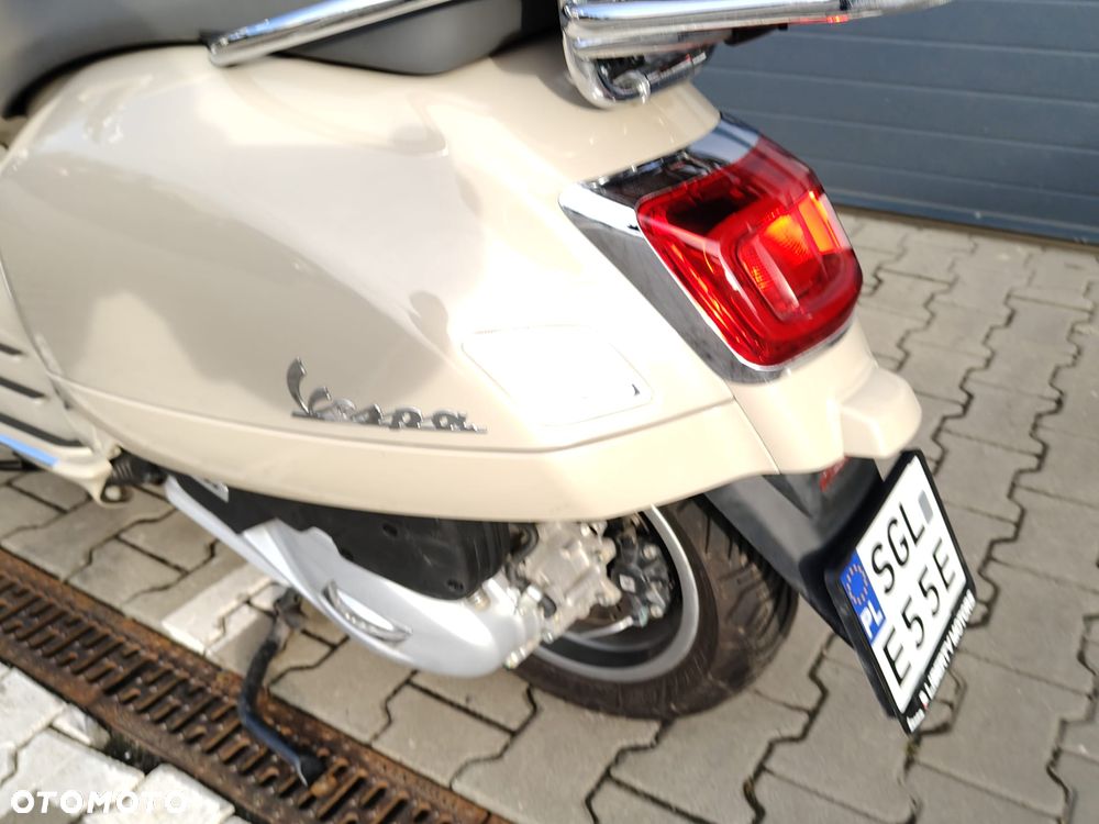 Piaggio Vespa - 21