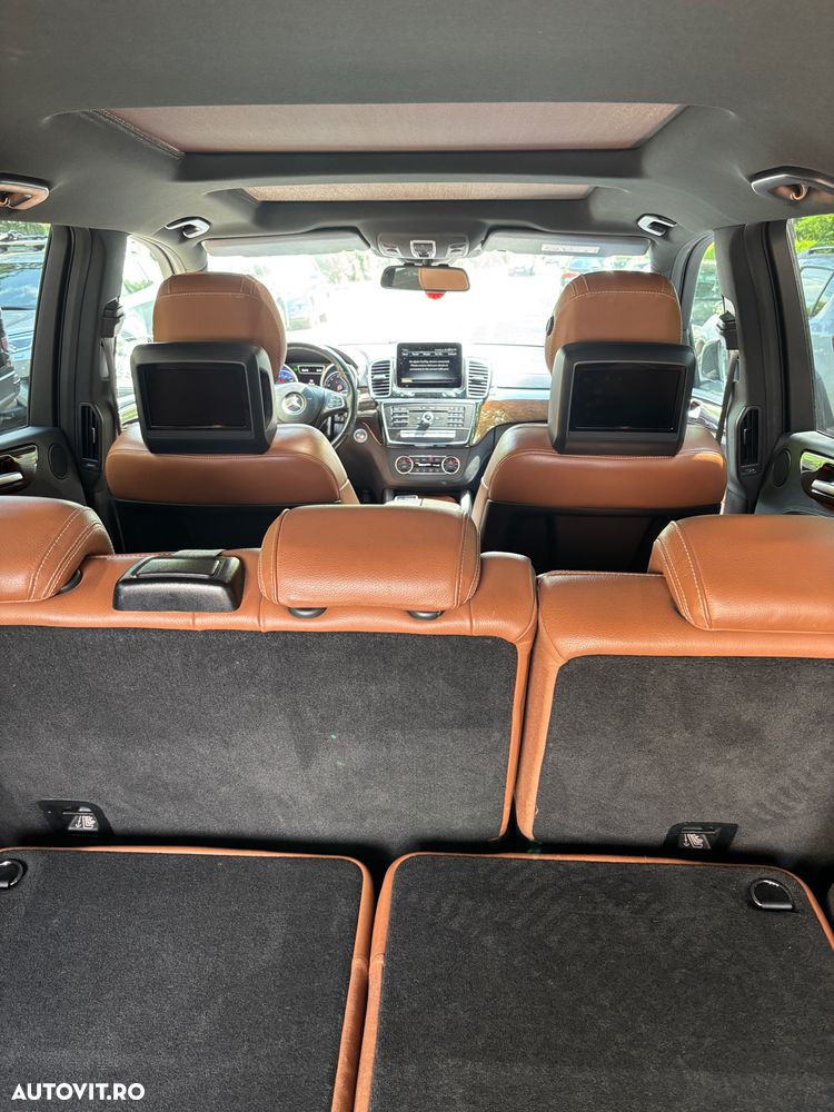 Mercedes-Benz GLS 400 4MATIC Aut - 2