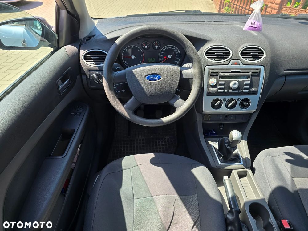 Ford Focus - 7