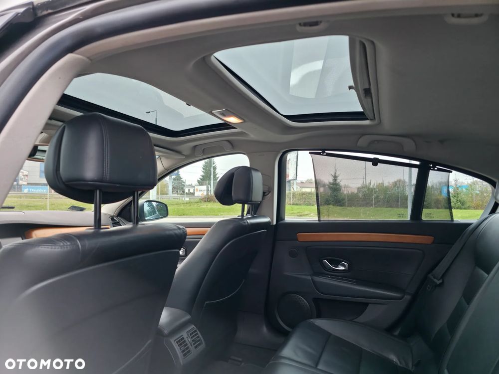 Renault Laguna 2.0 DCi Initiale - 11