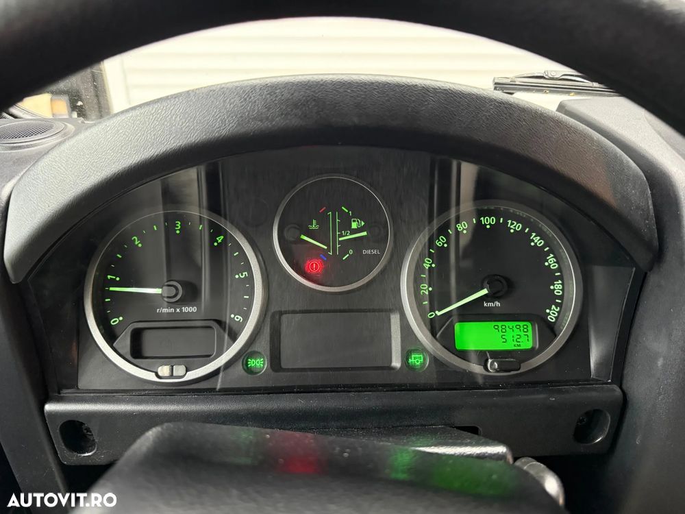 Land Rover Defender 90 2.4TD S/TOP - 9