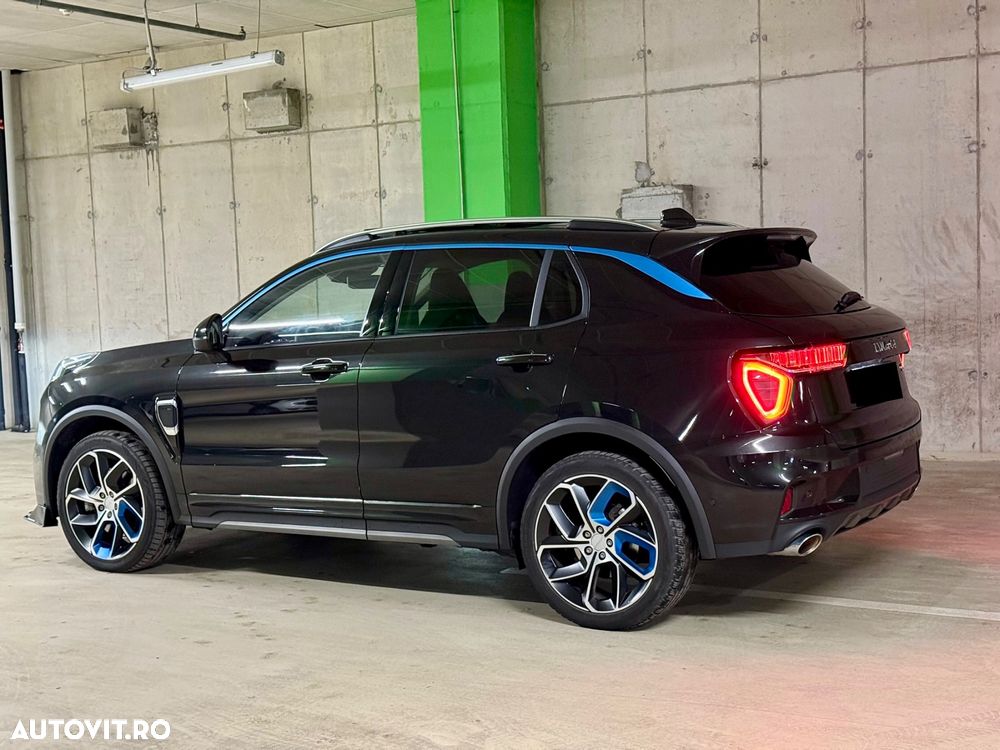 Lynk&Co 01 - 18